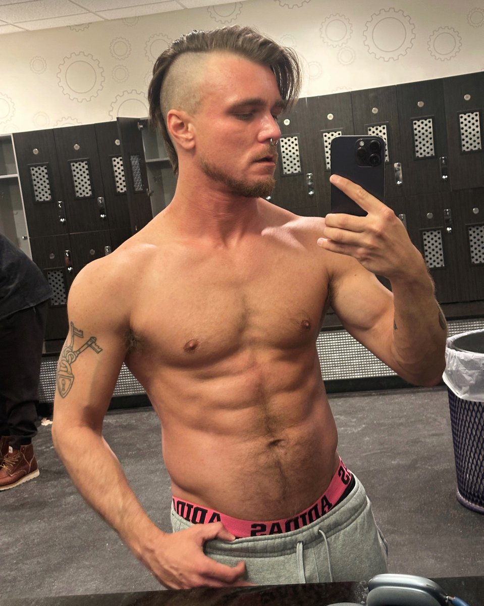 Troy Locke tweet media