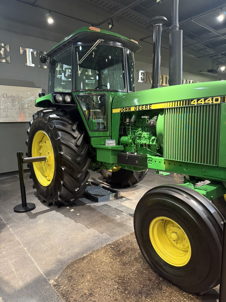 samjohnson1515's tweet photo. Happy birthday John Deere! https://t.co/Tb0ePmR6as