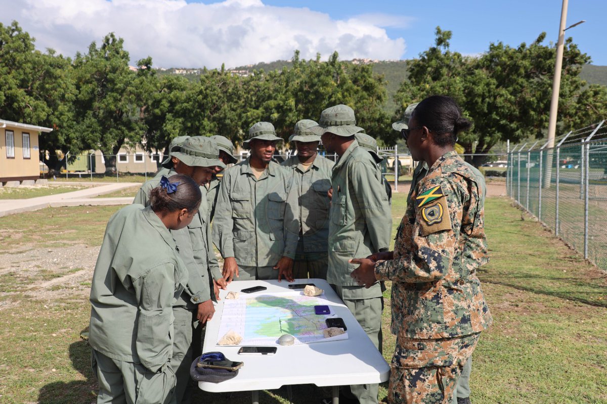 JDFSoldier's tweet photo. leadership and discipline.
Well done to our hard working trainees!!!!
#Skillstraining
#MapReading
#IndividualCompetence
#JamaicaDefenceForce
#HEARTNSTATrust
Photos by Private Joewell Black, Headquarters Jamaica Defence Force https://t.co/jazvoL6j5e