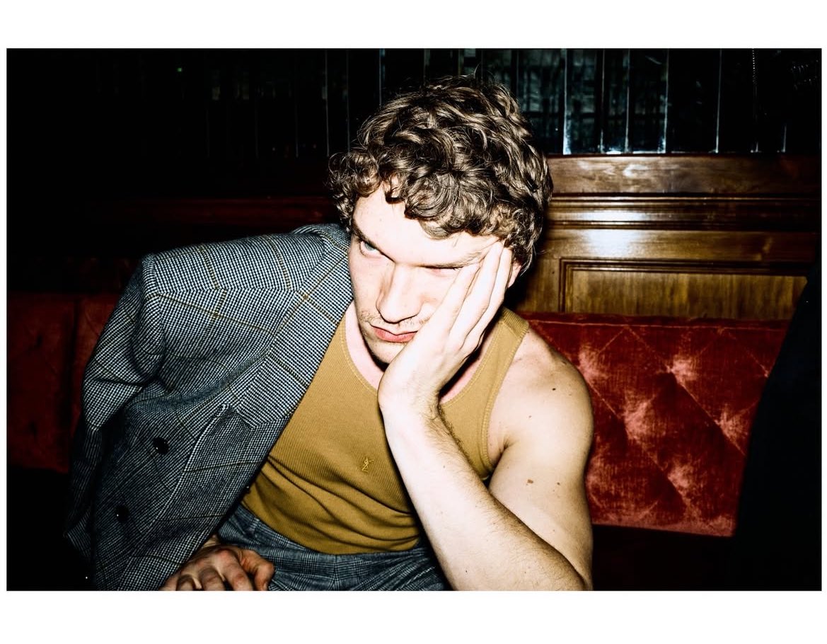 NOT THE WHOLE FRANÇOIS AND CONNOR PHOTOSHOOT +