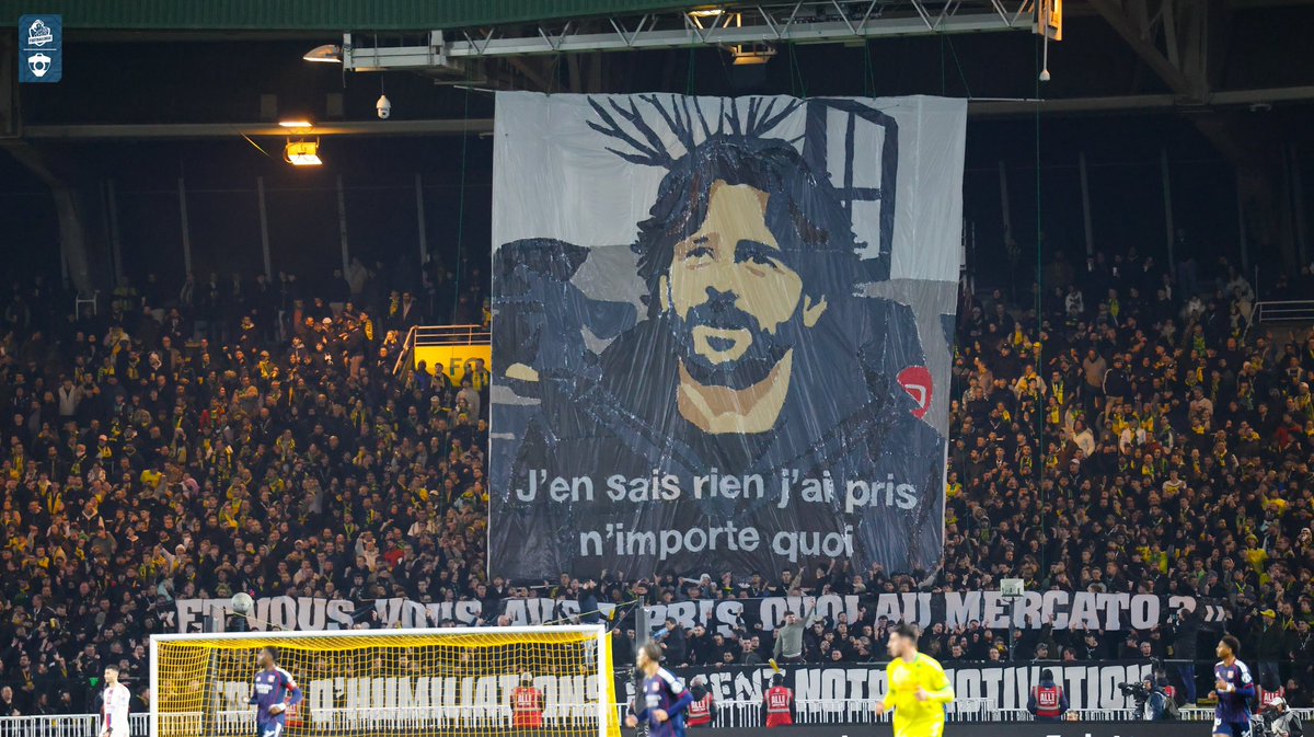 Les supporters de Nantes sont des 𝗚𝗘́𝗡𝗜𝗘𝗦 😂

« Et vous, vous avez pris quoi au mercato ? »

« J’en sais rien j’ai pris n’importe quoi » 

Vous avez la ref’ ? 😄