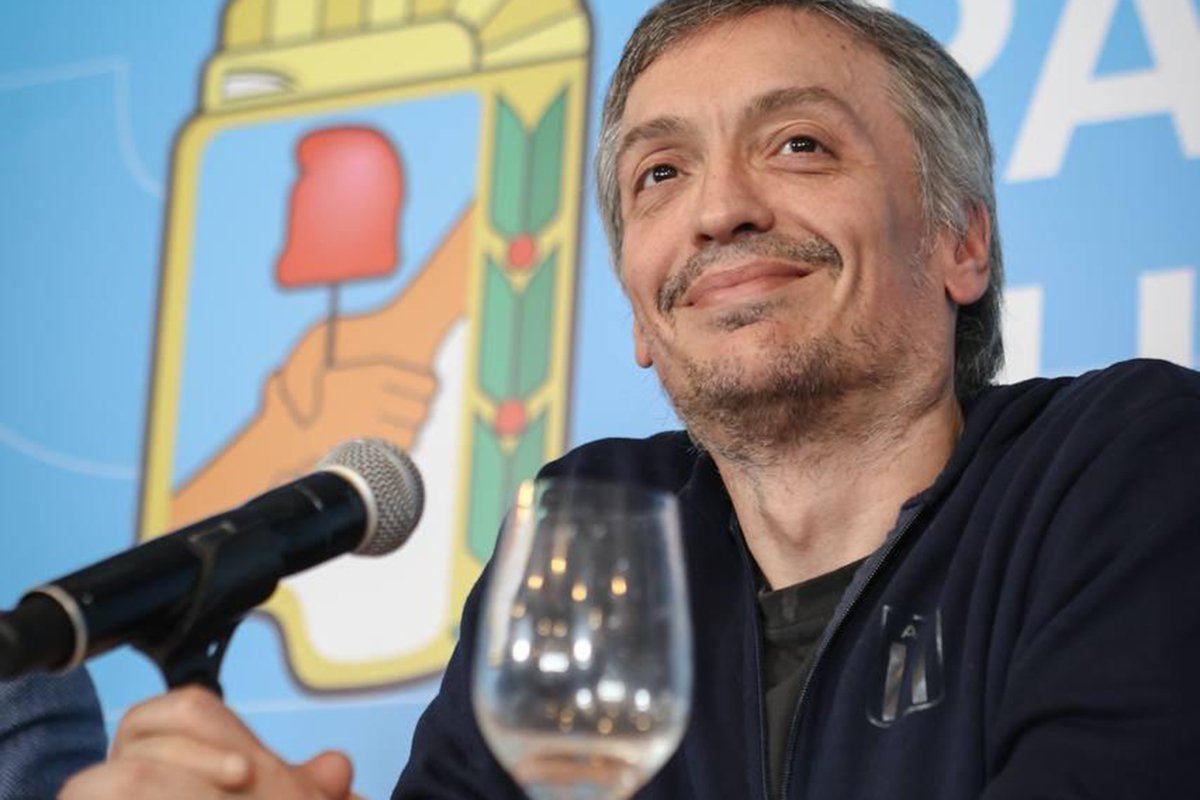 Siempre con el compromiso de trabajar por la unión del peronismo, Máximo demostró una vez más que solo construyen historia quienes anteponen los intereses colectivos a los personales. 
Como militante, desde el lugar que le toque ocupar, asume una vez más la responsabilidad de