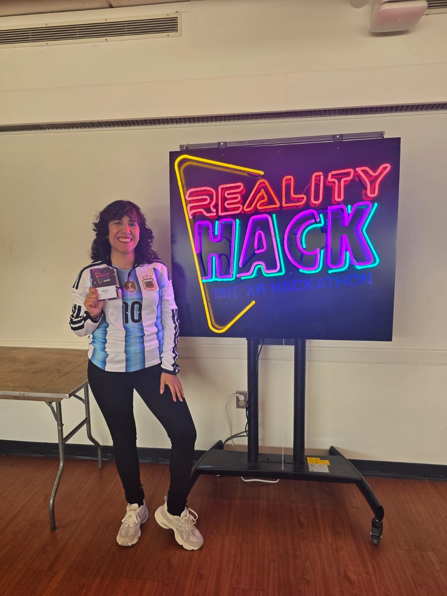 Una #chubutense hizo #podio en el evento de #tecnología experimental más #prestigioso del mundo
clasicatvradio.com/una-chubutense…