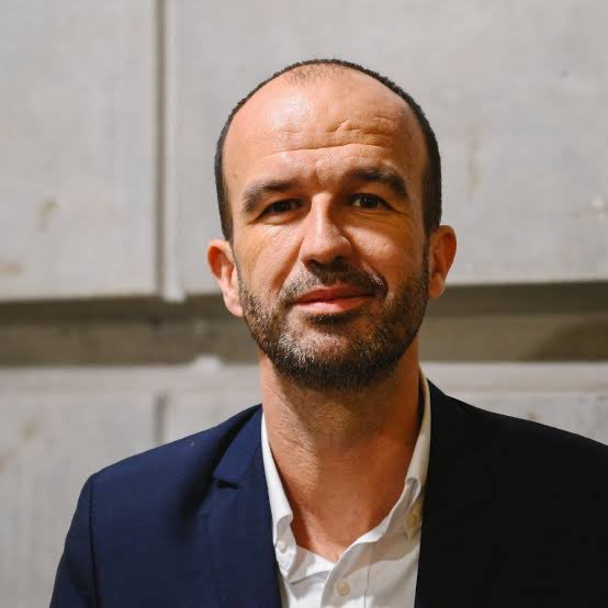 Comprendpas2's tweet image. 🔴 ALERTE INFO : Manuel Bompard LFI sur le trafic de drogue :

« Si vous vendez de la drogue, vous évitez de le faire au pied d’une caméra. Si une caméra vous embête un peu trop, ce n’est pas très très compliqué de la neutraliser. »