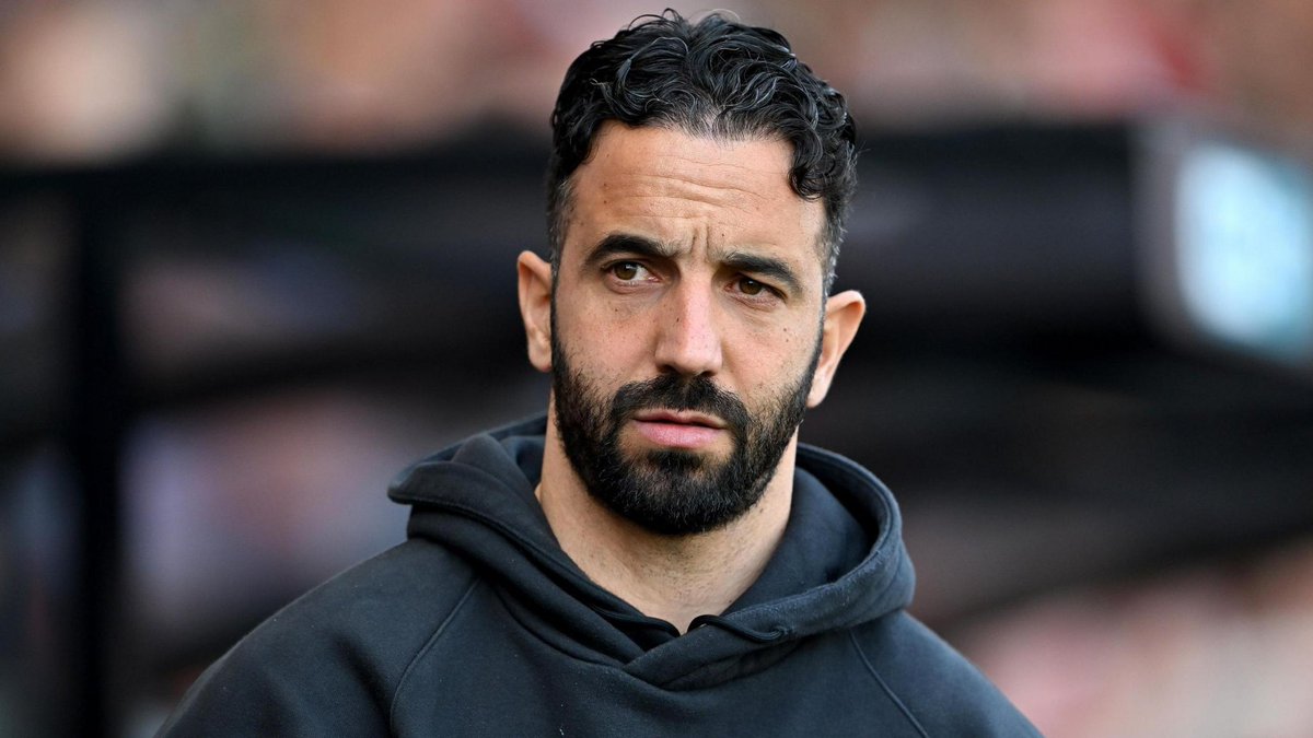 Fun_Core2's tweet image. 🚨Breaking: Manchester United opens case on former manager Ruben Amorim for trying to sit, end and destroy Kobie Mainoo’s talent and career.