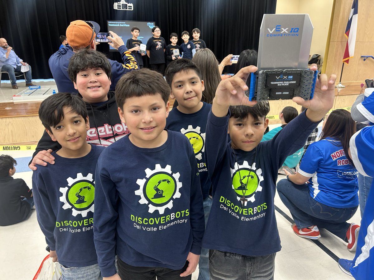 DelValleES_YISD's tweet photo. 🎉 Big win! @DelValleES_YISD, DiscoverBots earned 2nd place in the VEX IQ Robotics Teamwork Challenge after teaming up with Harmony
Amazing collaboration—great job, team! #VEXIQ #THEDISTRICT #WeDeliverExcellence @EGonzalez_DVES @badillo_mrs @oceans80 @OFOD https://t.co/Eh7MJPnKbB