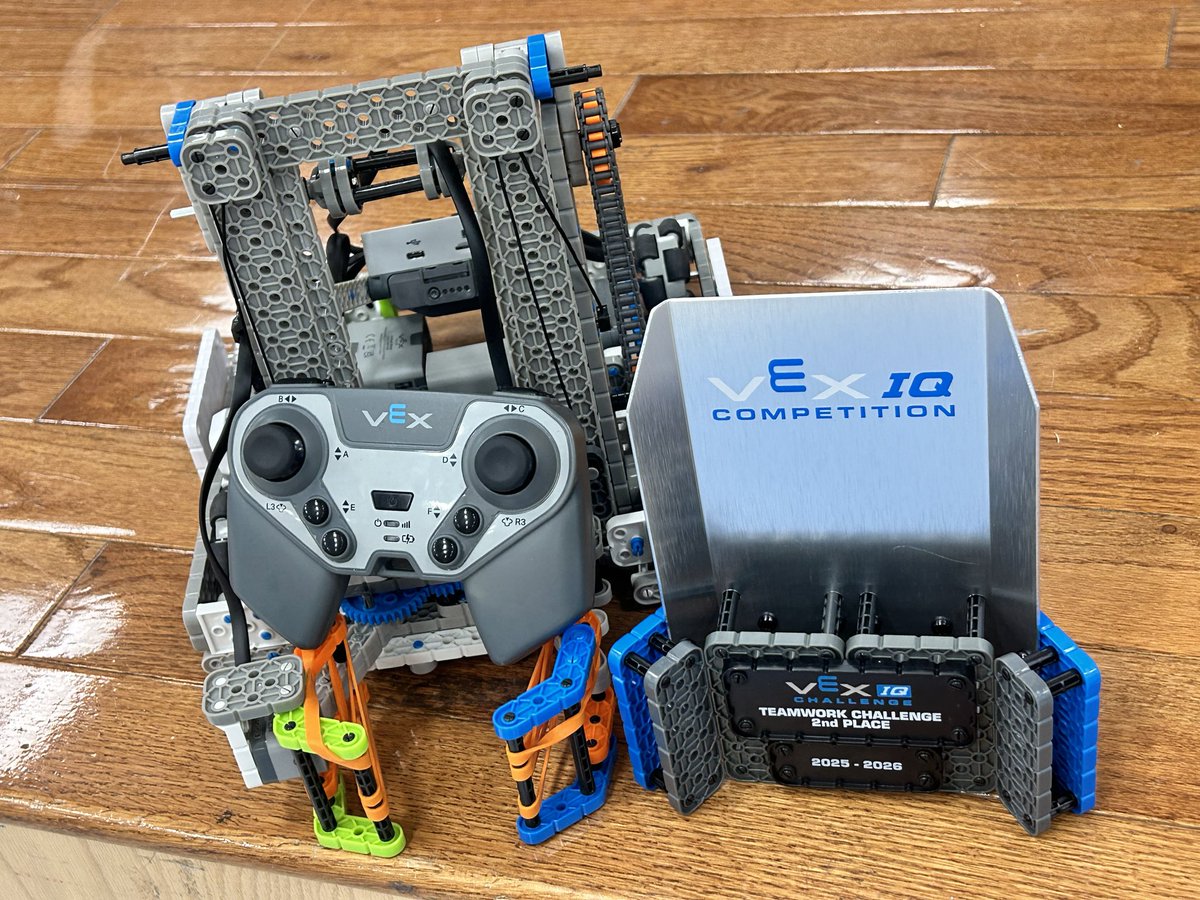 DelValleES_YISD's tweet photo. 🎉 Big win! @DelValleES_YISD, DiscoverBots earned 2nd place in the VEX IQ Robotics Teamwork Challenge after teaming up with Harmony
Amazing collaboration—great job, team! #VEXIQ #THEDISTRICT #WeDeliverExcellence @EGonzalez_DVES @badillo_mrs @oceans80 @OFOD https://t.co/Eh7MJPnKbB