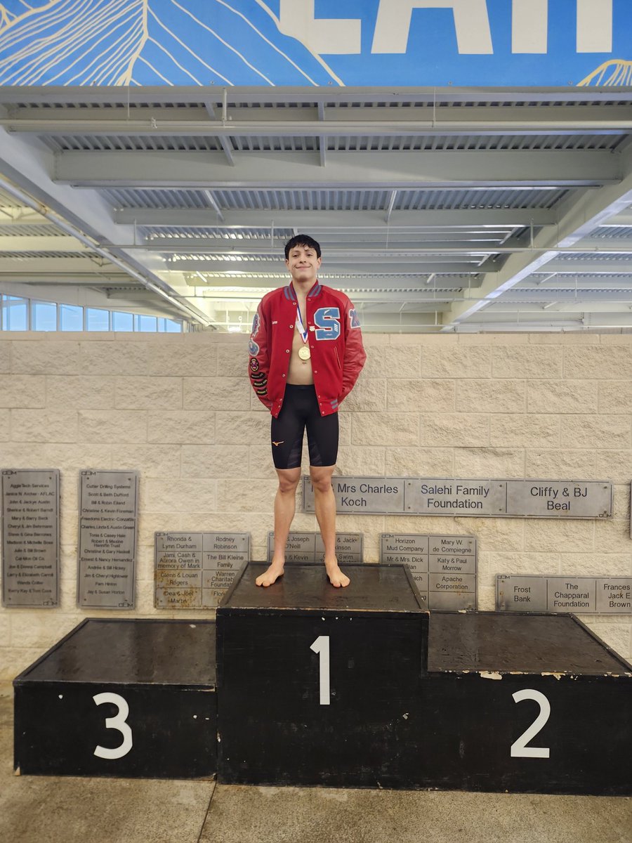 Coach Flores tweet media