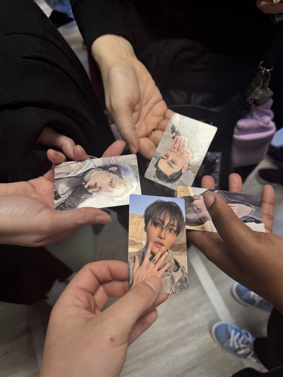 ProudDdeongwife's tweet photo. This Seonghwa bias won at the pop
up today at the Orlando PopUp!! #MyLocal #Hello82Ateez @hello82official https://t.co/laHBJVUGz5