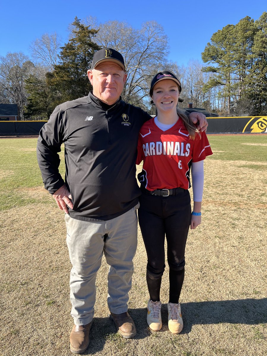 Rylee_2Softball's tweet photo. Had such a great time going to Pfeiffer College and getting the opportunity to learn and improve my skills. I had so much fun, and the coaches and players are amazing! Thank you @PfeifferSball for providing such a great camp!!!
#softball #Drills #Softball #fyp https://t.co/josCCFstsS