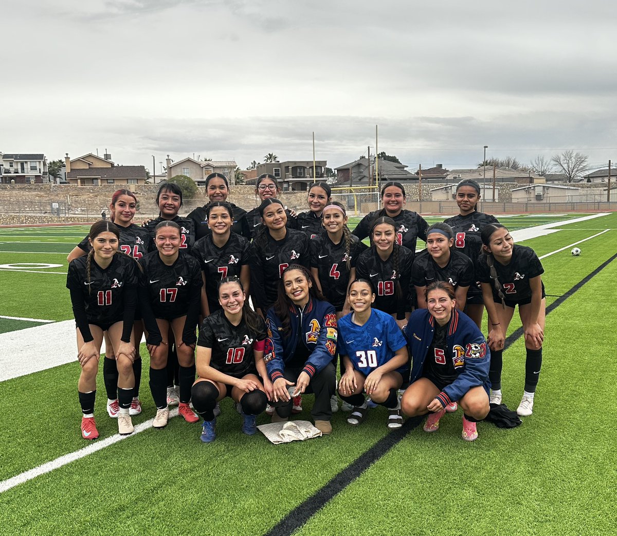 Girls_SoccerAHS's tweet photo. Final results against Horizon! 
JV-3-0
Kendyll Woodard 🎩🪄
Varsity 11-0
Nikki Carrillo⚽️⚽️⚽️
Gen Hernandez 🅰️🅰️
Regina Perez⚽️🅰️
Bella Escobar🅰️🅰️⚽️⚽️
Bianca Alarcon⚽️🎂
Alexia Flores⚽️🅰️
Isabella Vasquez⚽️
Brianna Delarosa🅰️
Julissa Alvarado⚽️
Azeree Nuñez⚽️
Zaryha Wheeler🧤 https://t.co/gyApnRyBYw