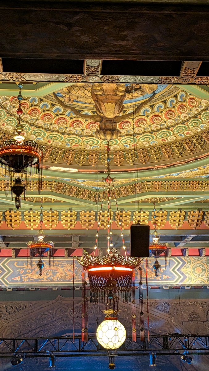 What IS this theatre omg. 🐲