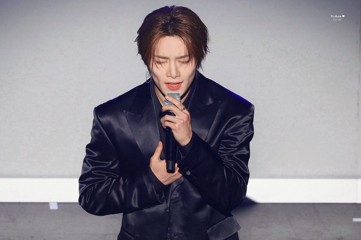 Nchan_IN's tweet photo. 𝙷𝚊𝚙𝚙𝚢 𝙱𝚒𝚛𝚝𝚑𝚍𝚊𝚢🍀🍓⋆.˚

세상 어디를 찾아봐도
이렇게 멋진 사람은 없을 거야 ♥︎
모든 사람을 매료시키고 행복하게 해주는 아이돌.그런 아이엔을 응원할 수 있어서 정말 행복해.아이엔에게 더 좋은 미래만 가득하길 바라♬.*ﾟ
#이엔이_사랑으로_반죽하는날
#INfinityWithJeongin
#StrayKids #스트레이키즈
#아이엔 #I_N