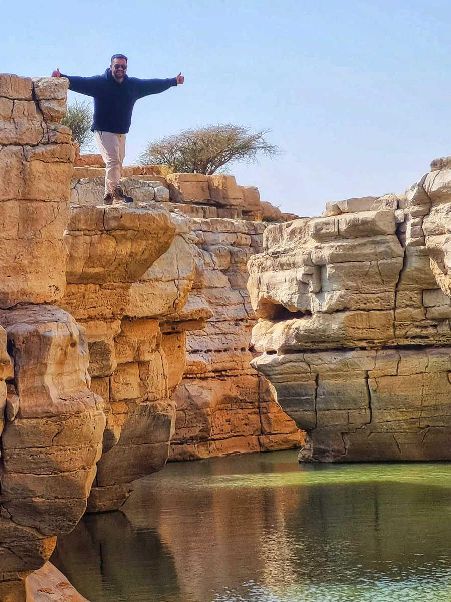 Altmsh_Azmi's tweet photo. Walking through the canyon and suddenly seeing water in such a dry place was one of those moments that makes you stop and just appreciate nature.

#nature https://t.co/evIQIjajJ8