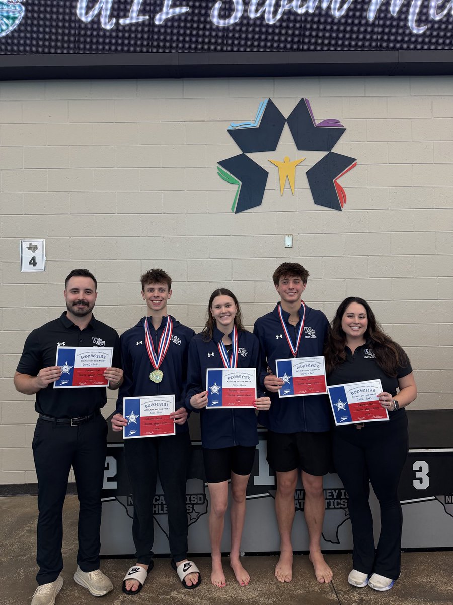 WGHS_Aquatics's tweet photo. ⭐️Boys Diver of the Meet-Justin Bunker

⭐️Boys Swimmer of the Meet-Grayden Barker

⭐️Girls Diver of the Meet-Morgan Farlow

⭐️Boys Swim Coach of the Meet-Coach Stroh

⭐️Boys Dive Dive of the Meet-Coach Gerfers https://t.co/n51eCJCcOw