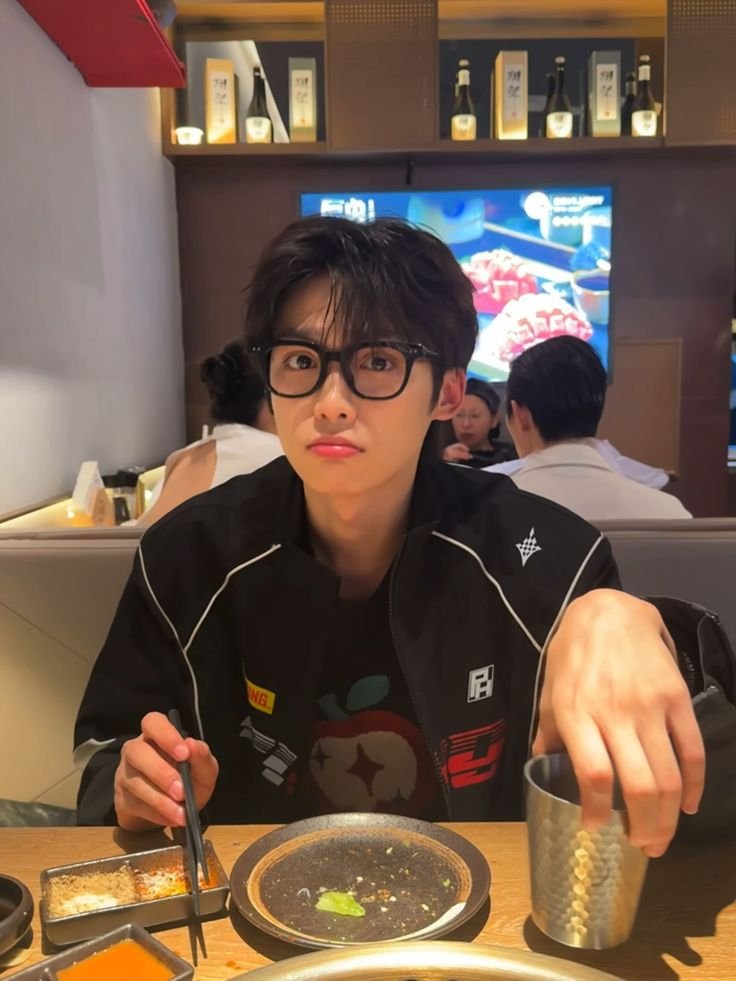 ☽̶☾ (@zhanxuan_) / Posts / X