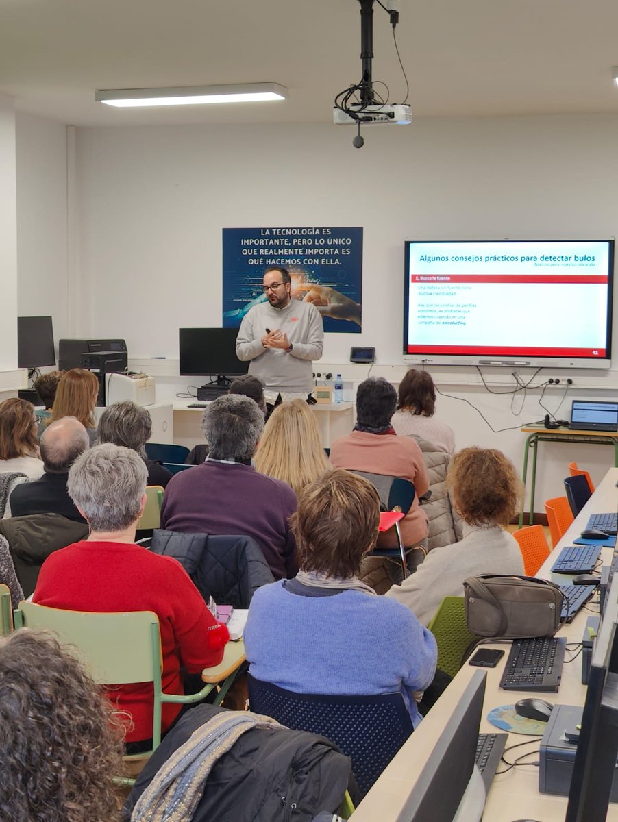 Filosofía y Letras, Universidad de Valladolid tweet media
