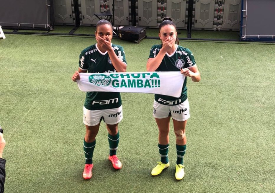 aeudoarda's tweet photo. SOBE A FAIXA THAIS E AGUSTINA https://t.co/Y2RnCm8r6B