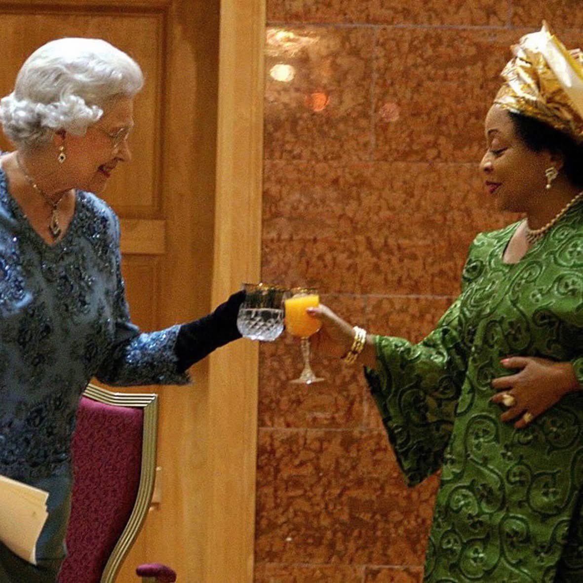 OBJ rubbed shoulders with U.S presidents, they visited 9ja on his watch. He did not pay anyone for PR, he is the ONLY President that attracted U.S presidents to Nigeria. Jimmy Carter, Bill Clinton, &amp; George W bush. In fact, Stella Obasanjo hosted Queen Elizabeth II. Omoluabi