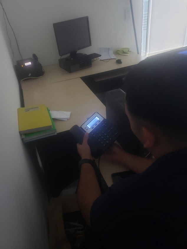 📷📷¡Conectados siempre!
La oficina regional Telemática #2 verifica teléfonos IP institucionales e instala antenas a radios de comunicación, para que nuestros funcionarios siempre estén en contacto.
#direccionpolicialdetelematica #telecomunicaciones #regional2
