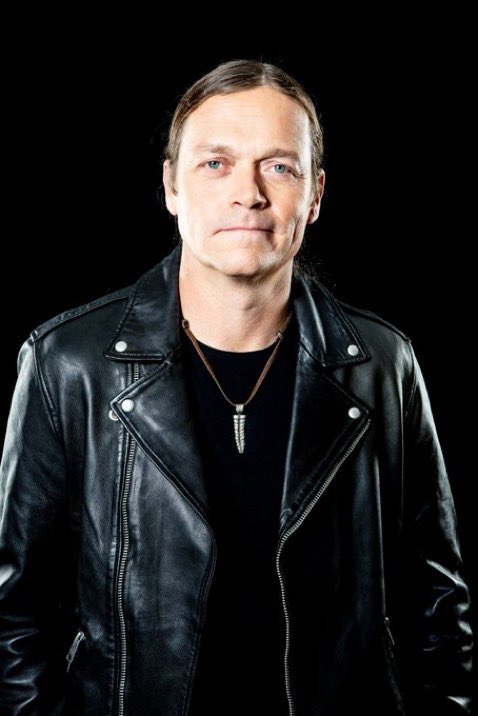 3 Doors Down vocalist Brad Arnold has sadly passed away after a battle with cancer.

Rest In Peace 🙏🏻
