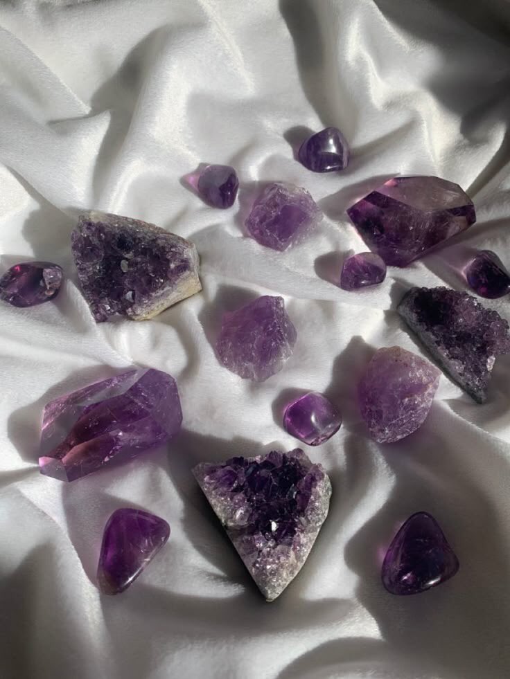 violettweets_'s tweet photo. amethyst. https://t.co/5amh4d3lK1