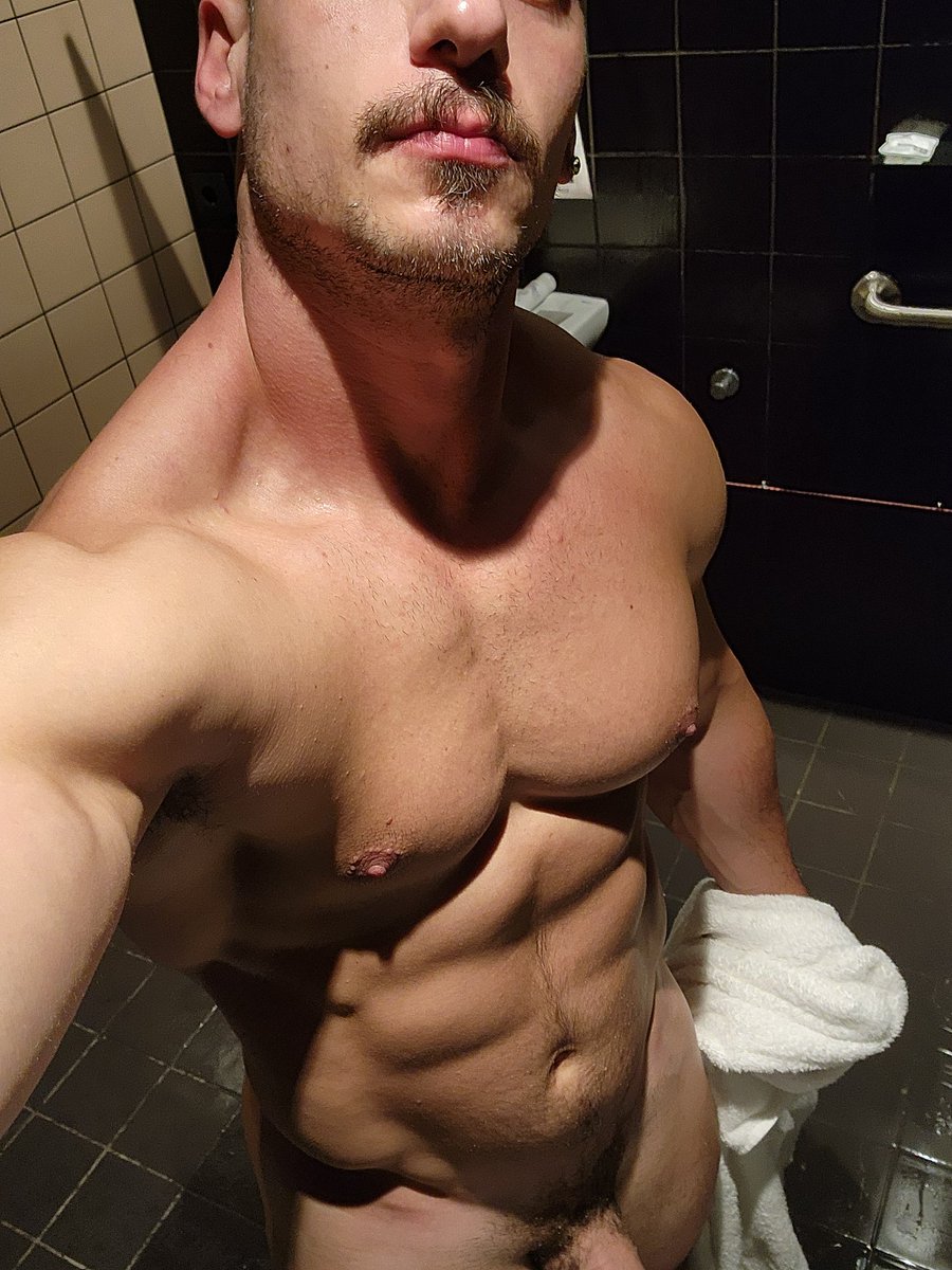DoodsFans's tweet photo. 🚿 https://t.co/z1tusiyl1H