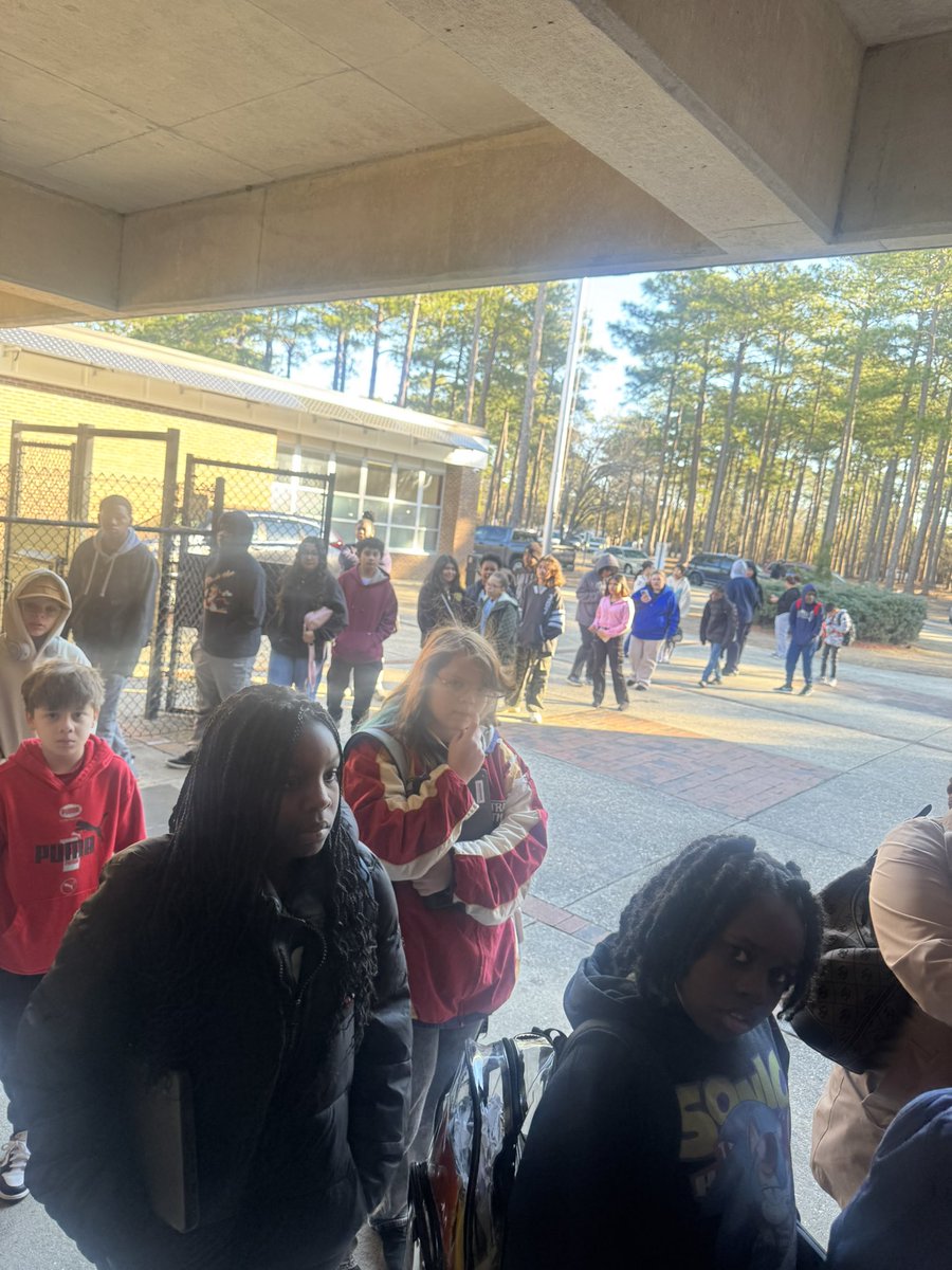 DBMS Hawks tweet media