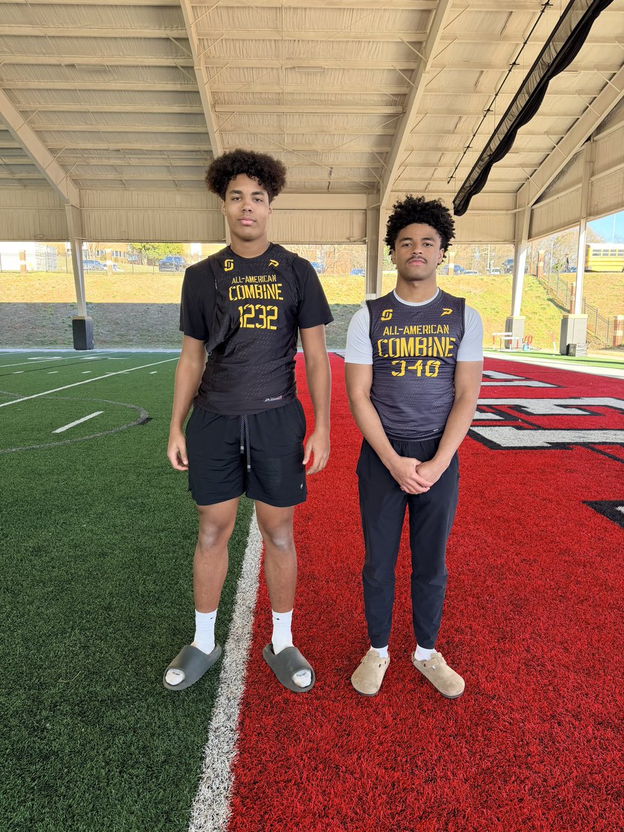 BHSBlueDevil_FB's tweet photo. Brayden Crain (@BraydenCrain13) and Akai Agyapon (@Akaiagyapon3) took the field at Military Appreciation bowl in Gainesville GA and dominated today! Great to see our players excelling at the regional/national level! Good work guys! @USArmyBowl https://t.co/0kZIo2Tg7F