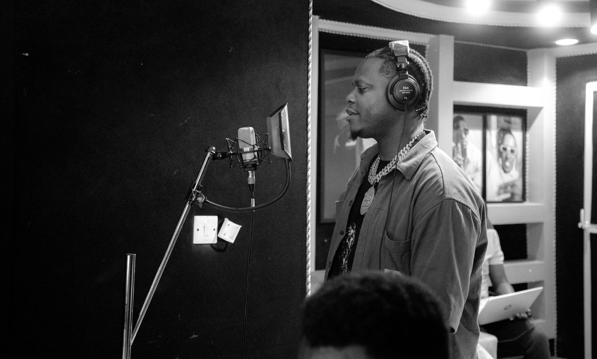 BruceMelodie's tweet image. As Pom Pom is racing toward 10M views, know this: our store is stacked, and the studio never sleeps. 

We’re always cooking up more hits 🔥🔥

Rwandan flavor, Munyakazi style 🕺

 #PomPom