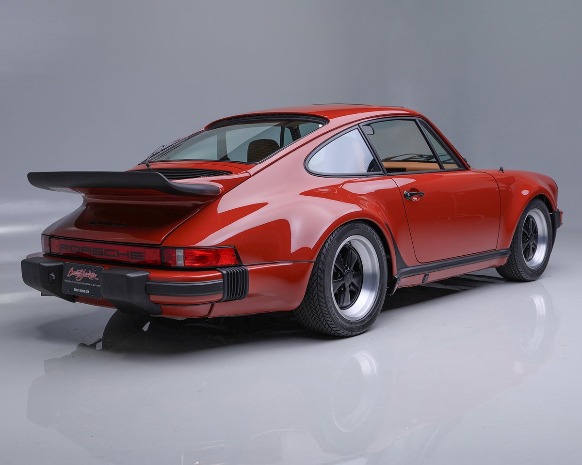 Barrett_Jackson's tweet image. Award-winning and boosted! This 1977 @Porsche #930 #Turbo sold for $451,000 at the 2026 Scottsdale Auction.

Sell your car where the bidders are. #Consign now for the Apr. 16-18 Palm Beach Auction at the South #Florida Fairgrounds.

Consign now: bit.ly/PB26TW-Consign