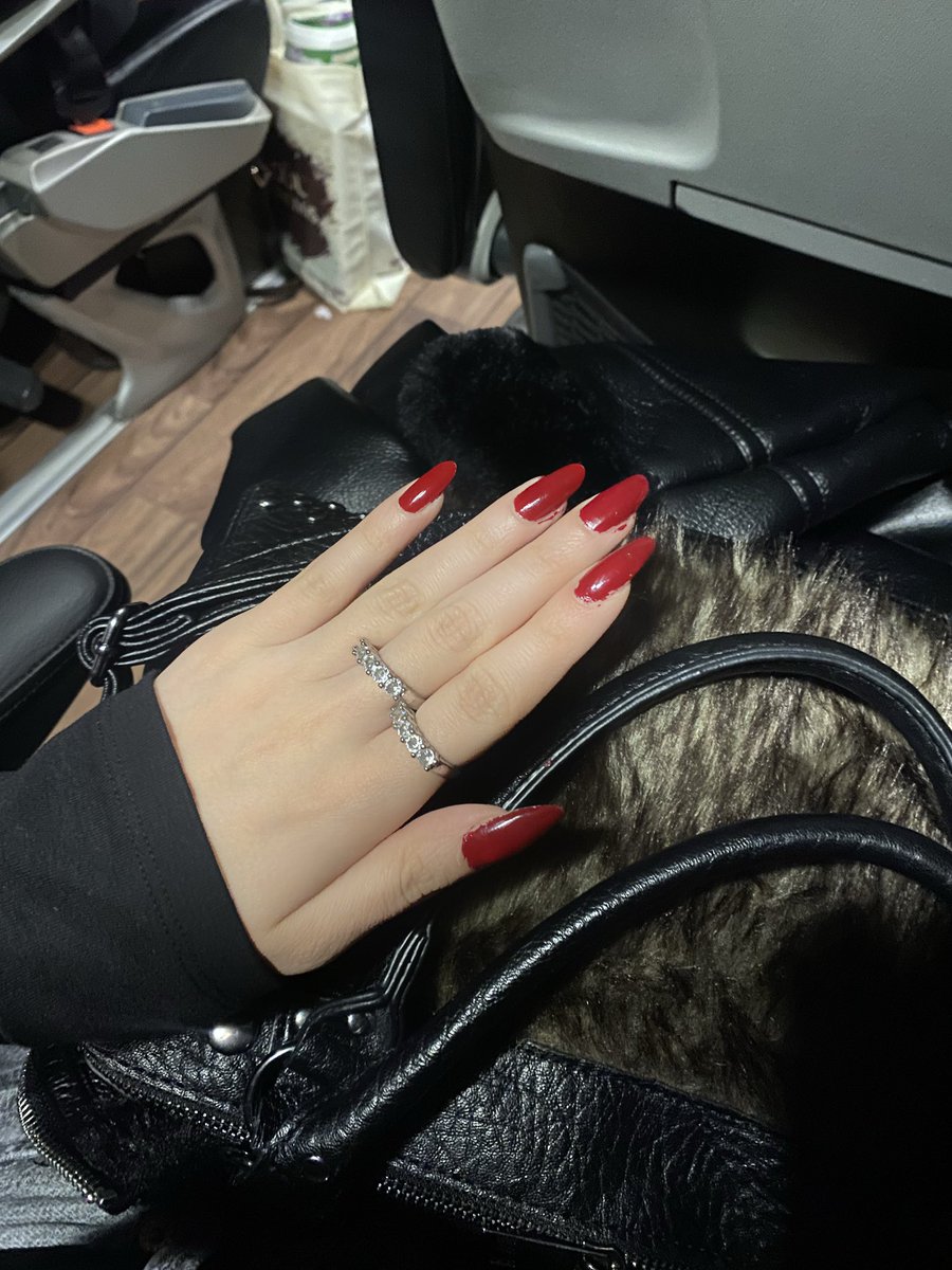 deeprougee's tweet image. Otobüste sürdüm ojemi hep taşırdım