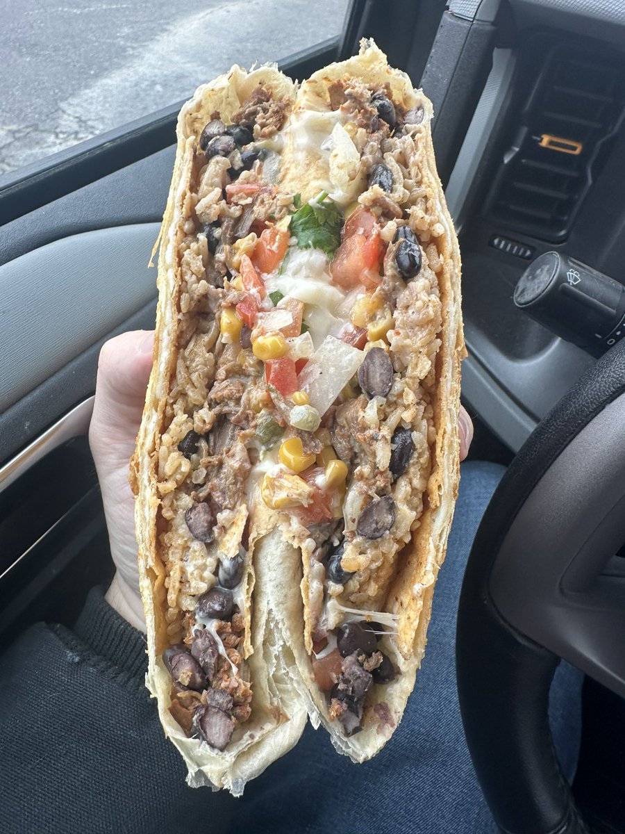 MattMarch18's tweet photo. Moe’s Barbacoa https://t.co/YwgQXYqIgL