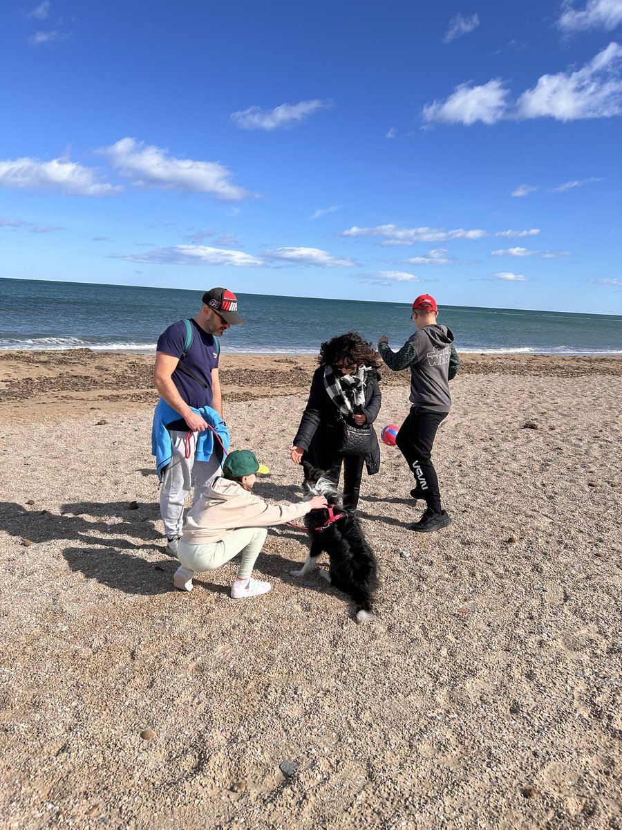 Maripo82's tweet image. No llegas tarde a nada, estás viviendo, creando tu propia historia, amueblando la vida a tu gusto.
#viviendo #sintiendo #soñando #creando #amueblando #BuenasNoches