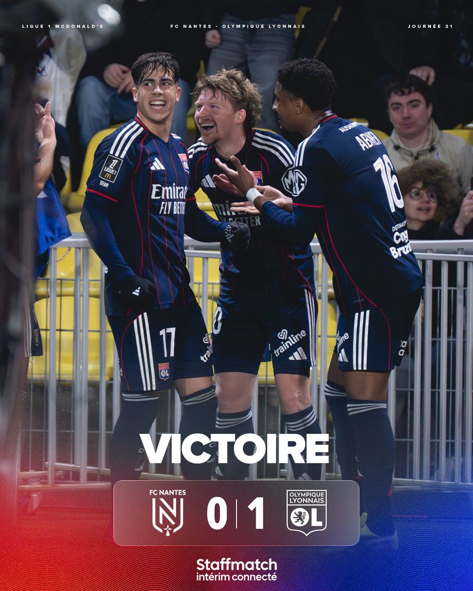 OL's tweet image. 𝗩𝗜𝗖𝗧𝗢𝗜𝗜𝗜𝗜𝗜𝗜𝗜𝗥𝗘 🔥

En équipe, nos Gones s'imposent à Nantes et s'emparent provisoirement de la troisième place de Ligue 1 McDonald's ! 💪🔴🔵

C'est ça les gars !!! 👊

0-1 #FCNOL