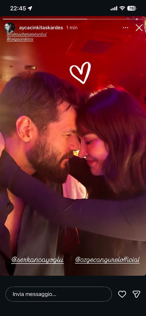 LebOzser's tweet photo. #ÖzgeGürel #SerkanÇayoğlu #özser 
Nice surprise 🥳🥳🌹🌹♥️♥️ https://t.co/ZoZc9nzFMJ