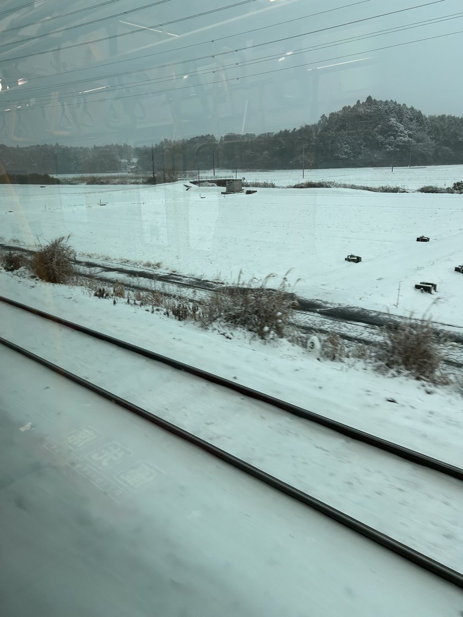 nobsun68's tweet photo. 雪景色の中、出勤途上(^^; https://t.co/6yPzJ8oODT