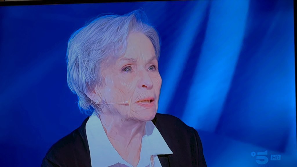 Possibile averla come ospite d’onore a Sanremo? #CePostaPerTe