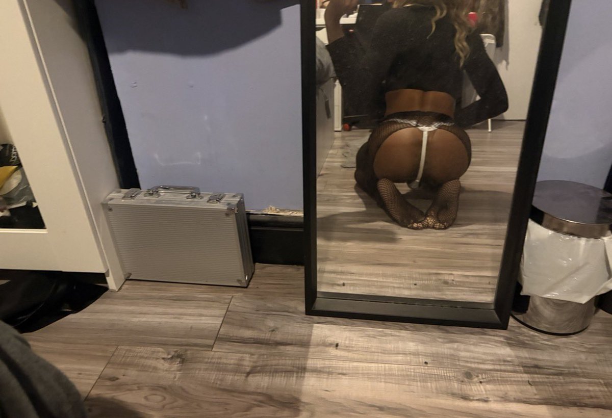 kaiasontop's tweet photo. finally took some more photos 🐾
#femboy #ass #nsfw #feet #twink #nsfwtwt https://t.co/ndcjt4N1ju