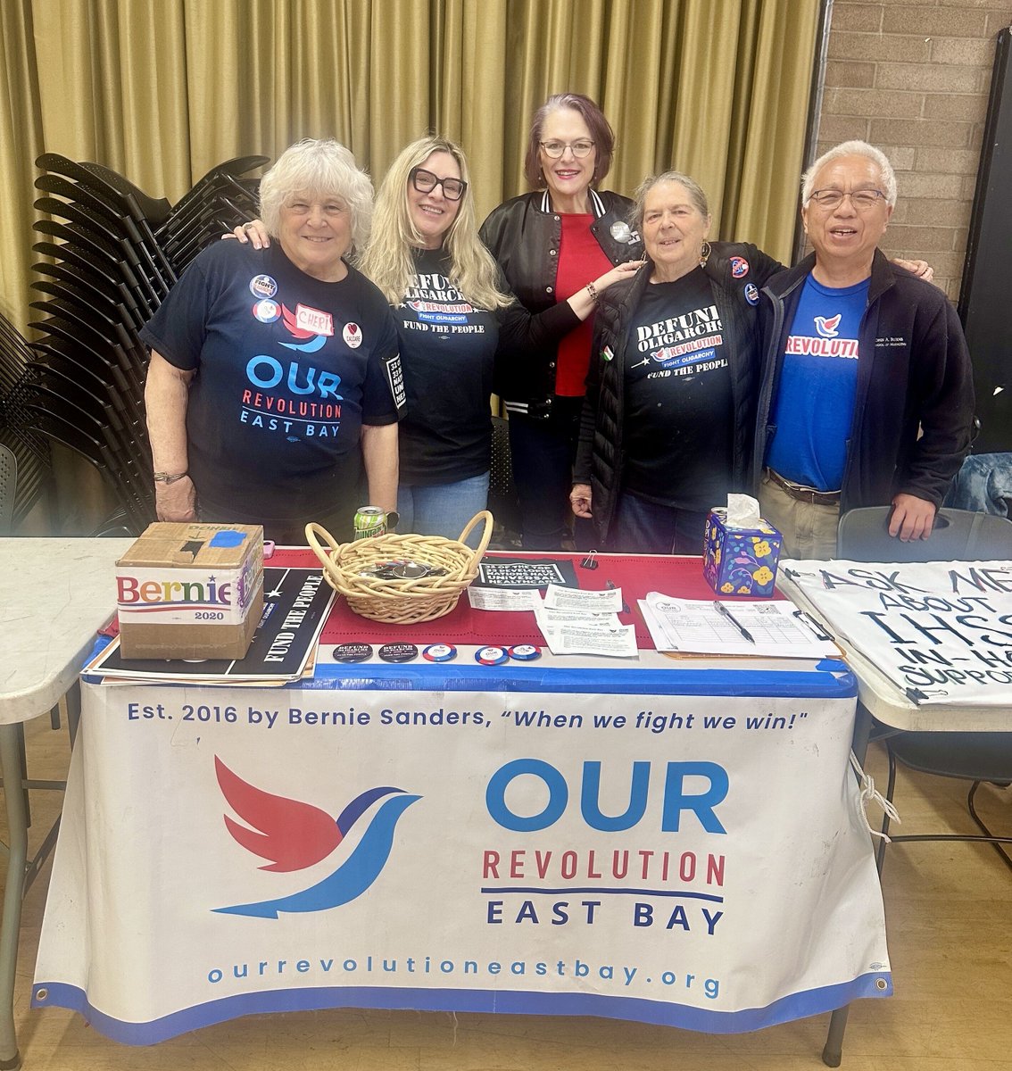 We’re out at Berkeley Town Hall today - in the next phase of the fight for CalCare!

If this bill isn’t passed, 3.4 million could lose coverage and health care costs could double for Californians. 

Time for real change! Time to take on the health care oligarchs.
