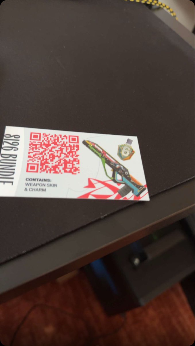 Before the start of SI2026 in Paris, I'm giving away a Six Invitational skin and charm 🔥 

To enter :

- Follow <a href="/MrBaee/">bae</a> 
- RT this tweet 🔁

The draw will take place on February 16th 9️⃣4️⃣