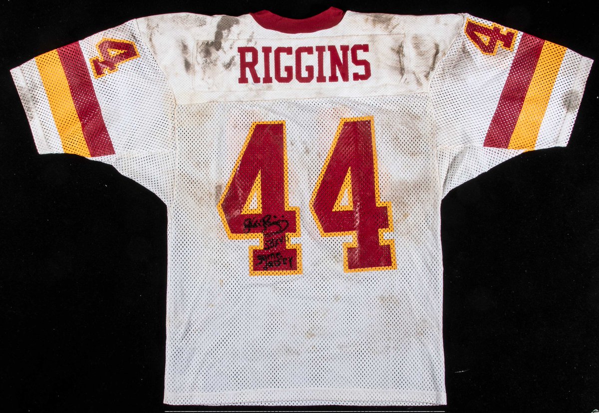 Hunt Auctions tweet media