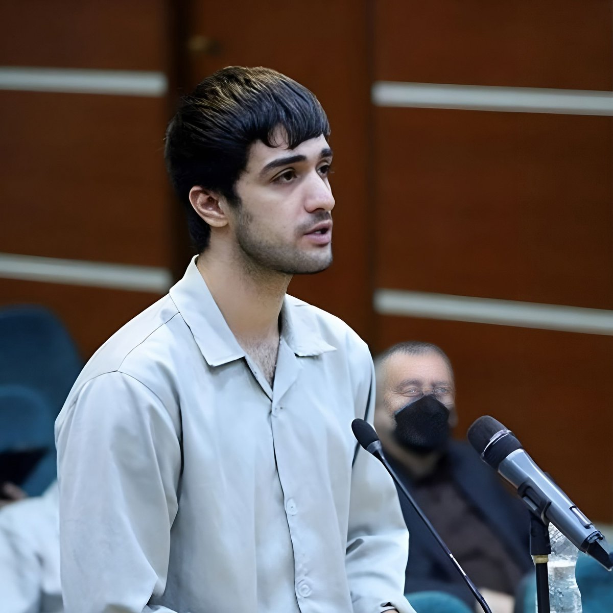 نمیدونم. tweet media