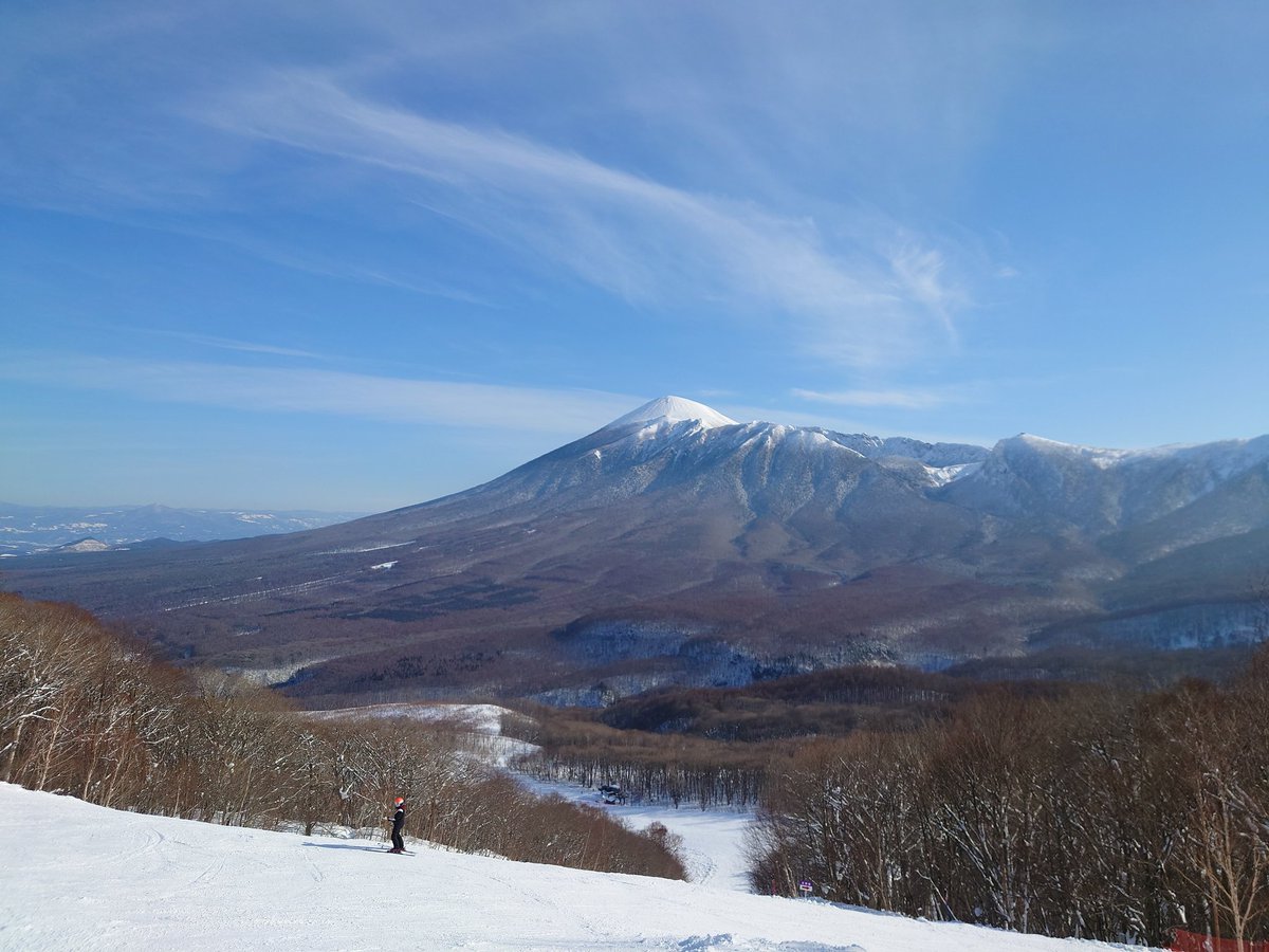 hitoshitag's tweet photo. @Riri_pe_Ski 下倉いいですよね、コンパクトで1日しっかり楽しめますし。
写真は昨シーズンのです。 https://t.co/nWQpnQMyu6