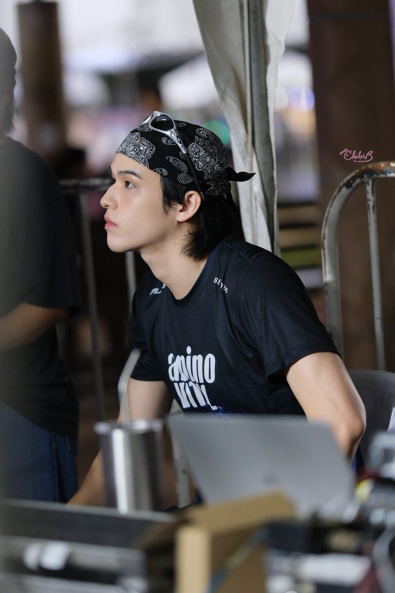 สกายร่างนักวิ่งหล่อชิบ ให้เลย 🤧

SKY X AMINO VITAL RUN

#aminoVITALRUN2026
#skywongravee