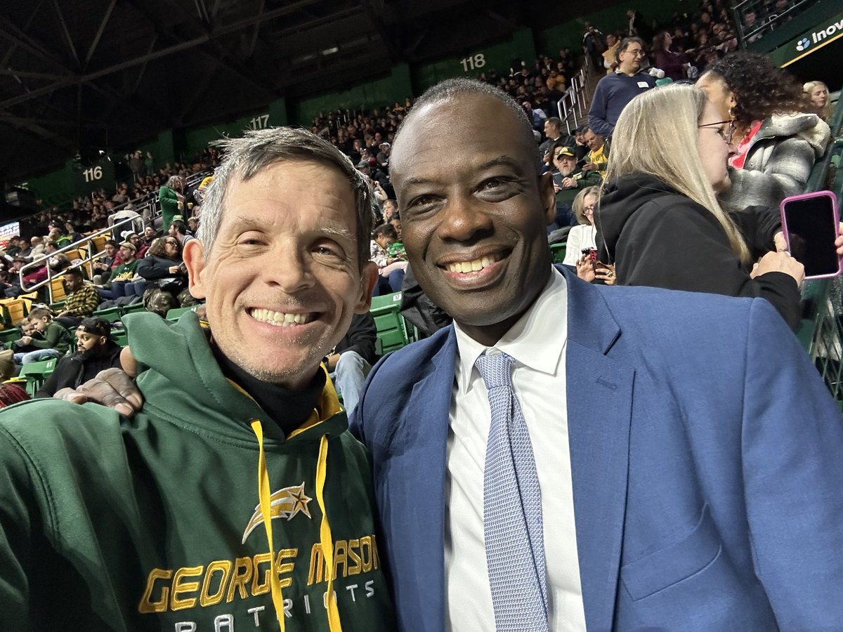 daddyhupp's tweet photo. #masonhomecoming26 https://t.co/6C5xhY3LLv
