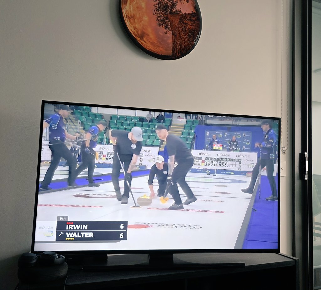 MerchantJW's tweet image. Irwin ... 8th end final shot ... pistol! #curling #manitoba