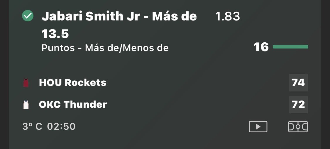 AFPICKS7's tweet photo. No hizo falta llegar al último cuarto para que pase de los 14 pts Jabari Smith https://t.co/4hCCOpNA73
