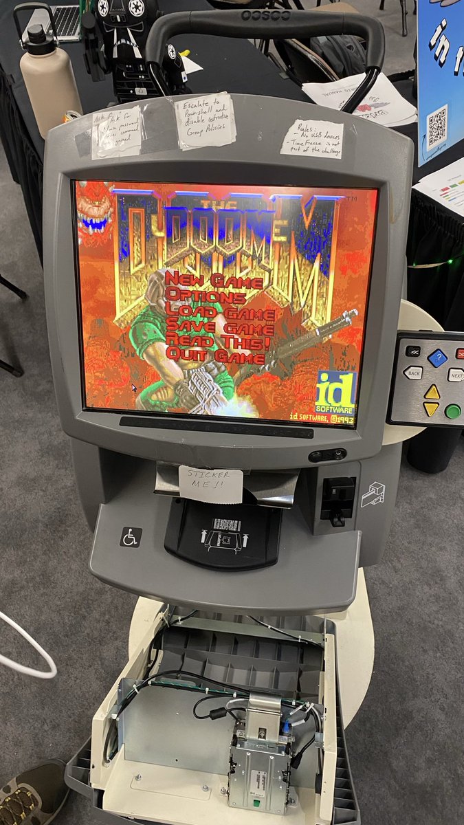 therealBantha's tweet photo. This is what happens when hackers come together…

Airline ticket kiosk hacked. 

#cactuscon14 https://t.co/dRHIrhOYrr