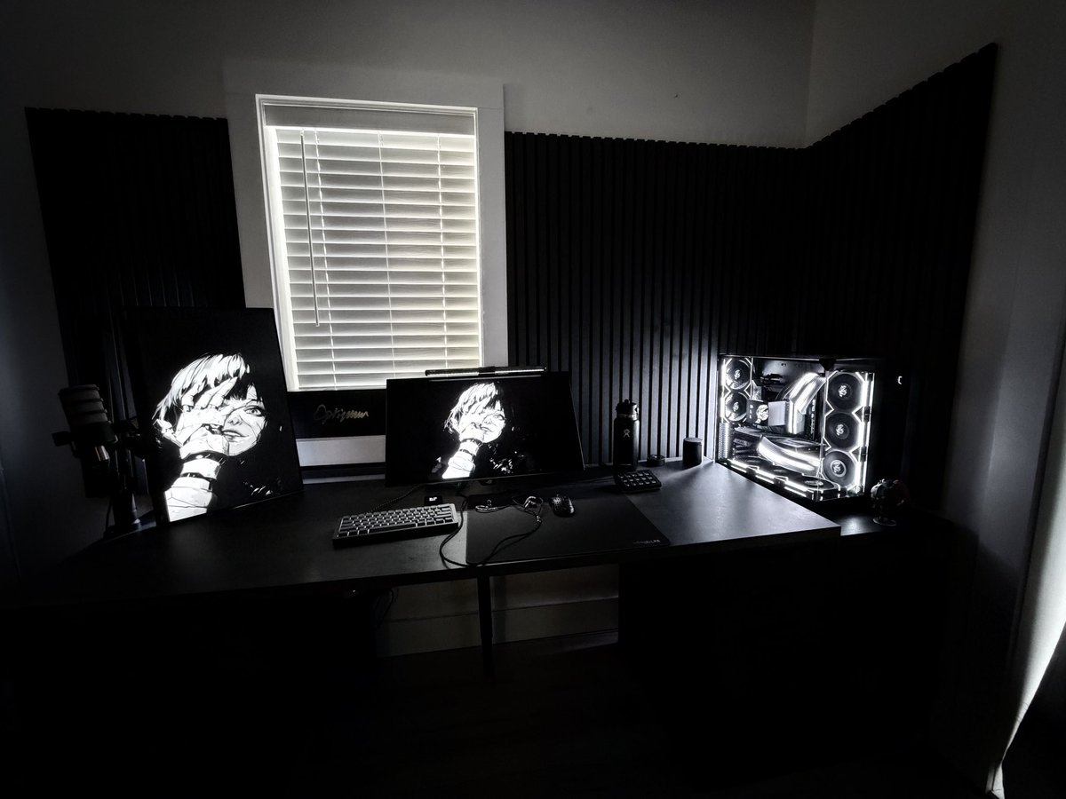 LostLi6ht's tweet photo. W setup?
#desksetup #compsetup https://t.co/TZmrz1ajV8